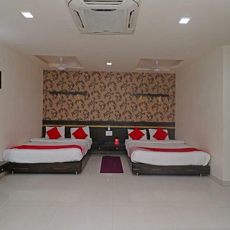Hôtel Oyo 29012 Gayatri Palace à Durg Extérieur photo